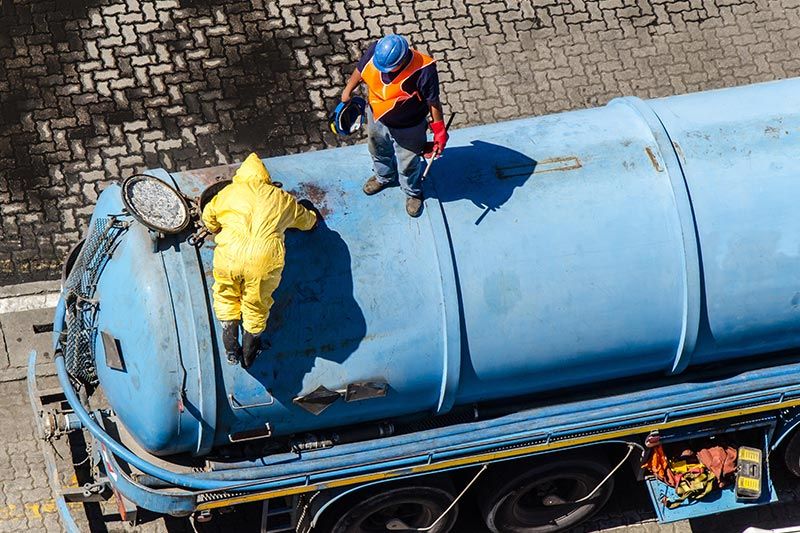 Professionelle Reinigung von Tanks